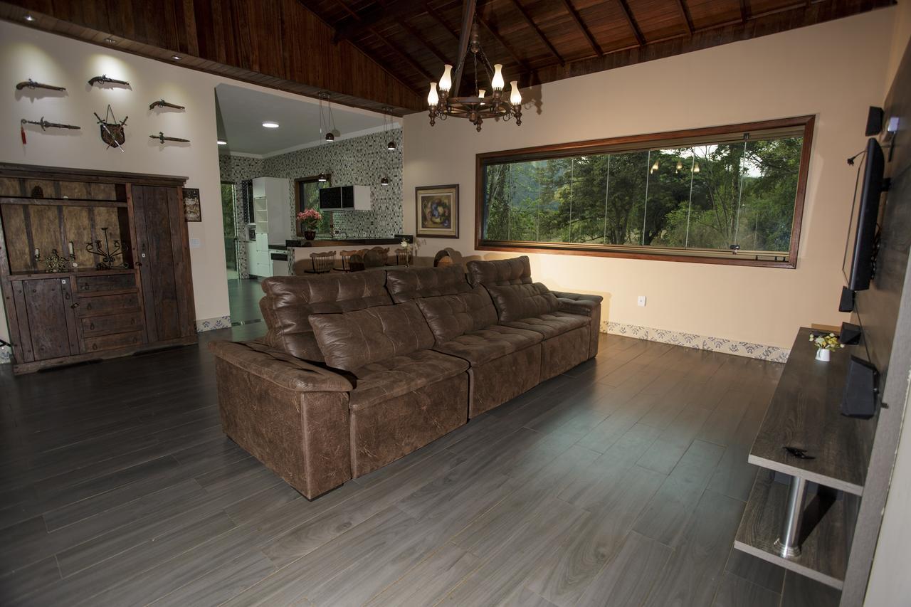 Alta Vista - Inhotim 4*